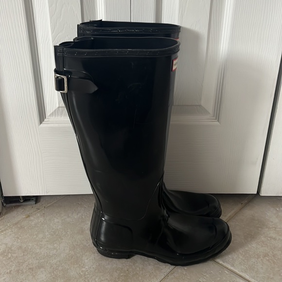 Hunter Glossy Rain Boots - Picture 2 of 4